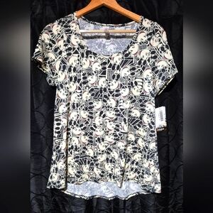 Disney Women's Black and Cream Graphic Top